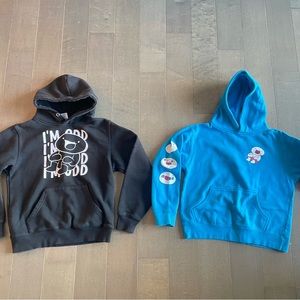 (2) The Odd 1s Out Kid’s Hoodies in black and blue Oddballs